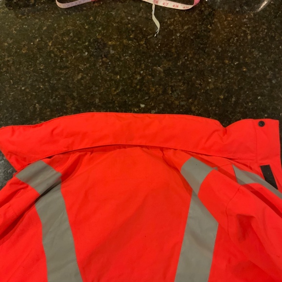 Delta Airlines Waterproof Hooded Reflective Jacket Size M Toll (by Lands End) - Picture 13 of 16